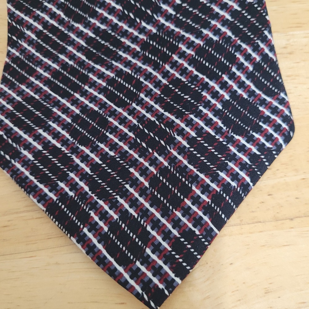 Je Suis Mens Silk Necktie Black Red White Geometric‎ Plaid Made in USA